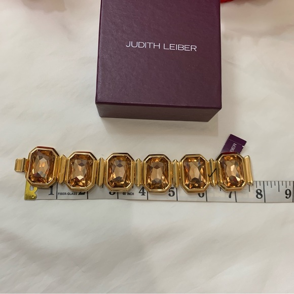 $595 Brand New Judith Leiber papaya gem bracelet - Picture 9 of 9